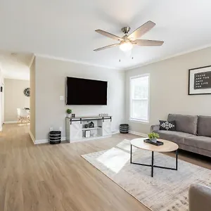 Modern Stunning Southpark/cotswold Home! Charlotte